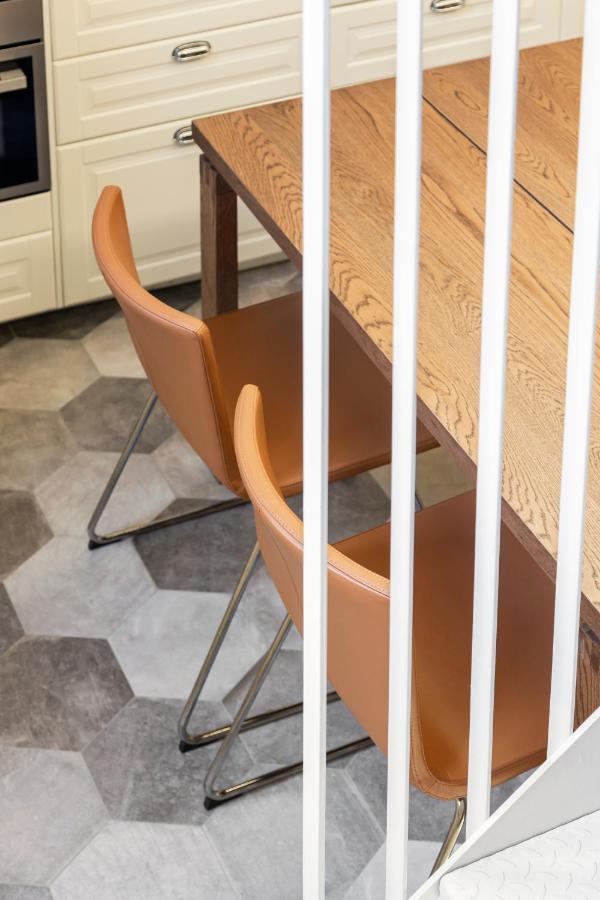 Modern & Stylish Loft - 2 Min From Central Station Milan Bagian luar foto